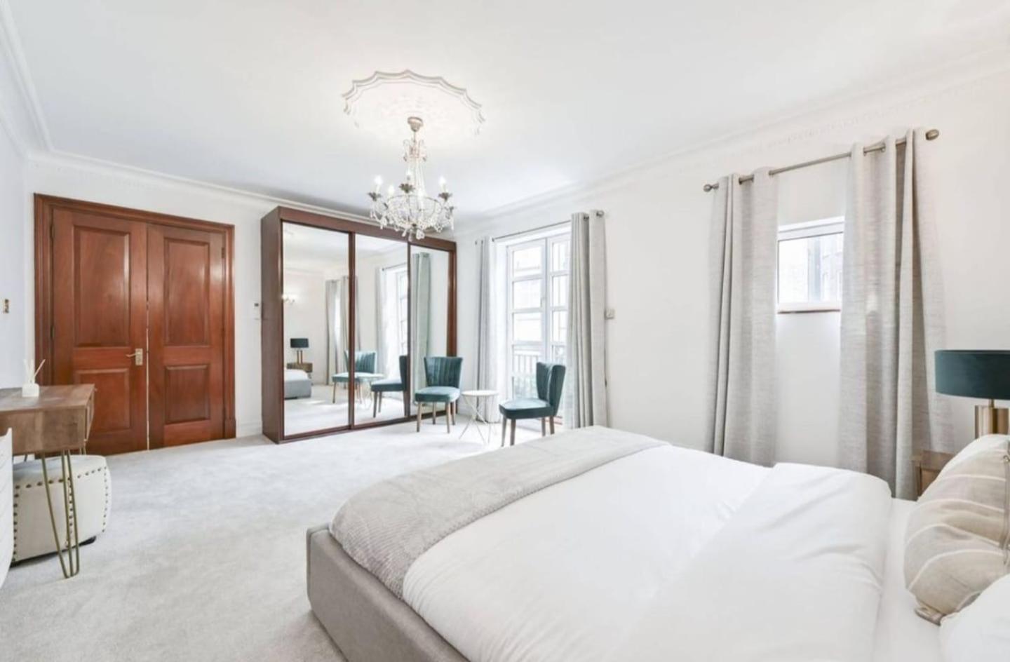 Aparthotel Carlton Court - Mayfair London