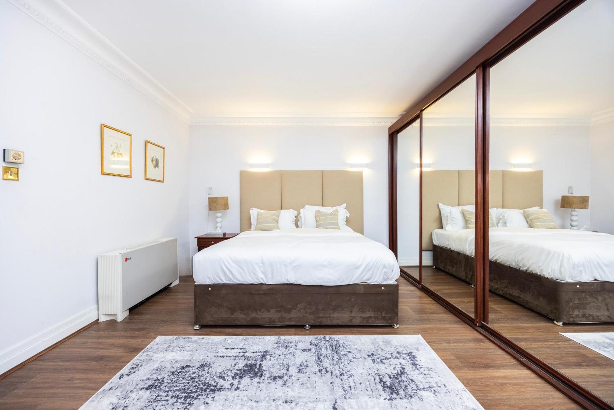 Carlton Court - Mayfair Appart hôtel 5*